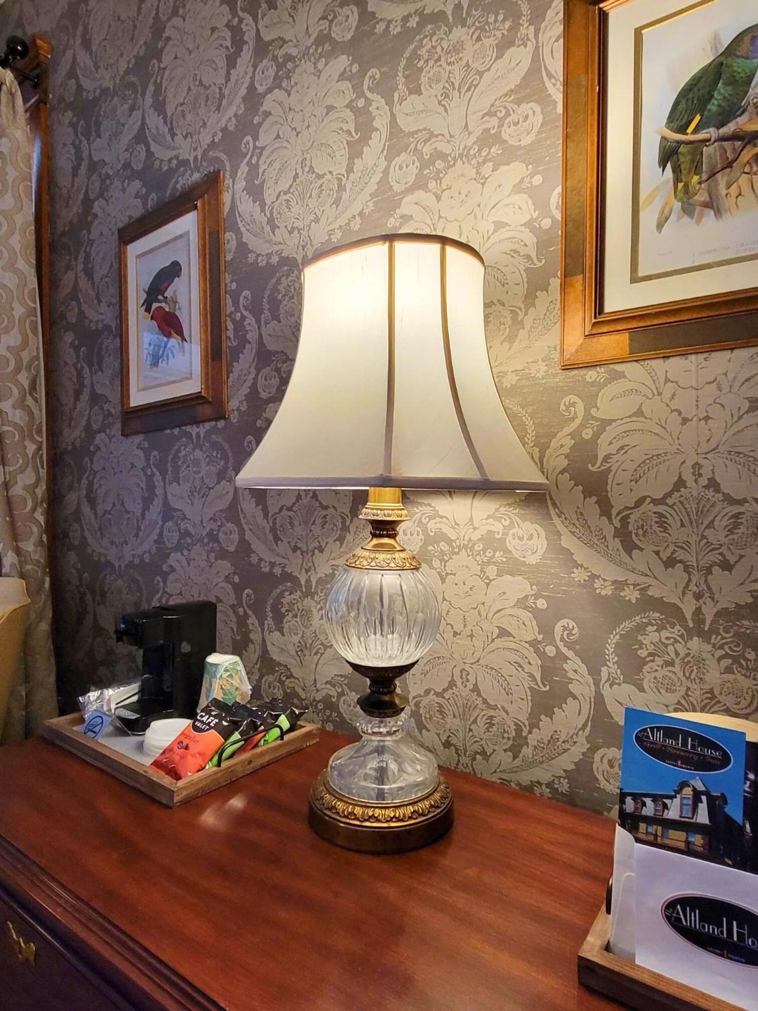 Altland House Inn & Suites Abbottstown Bagian luar foto
