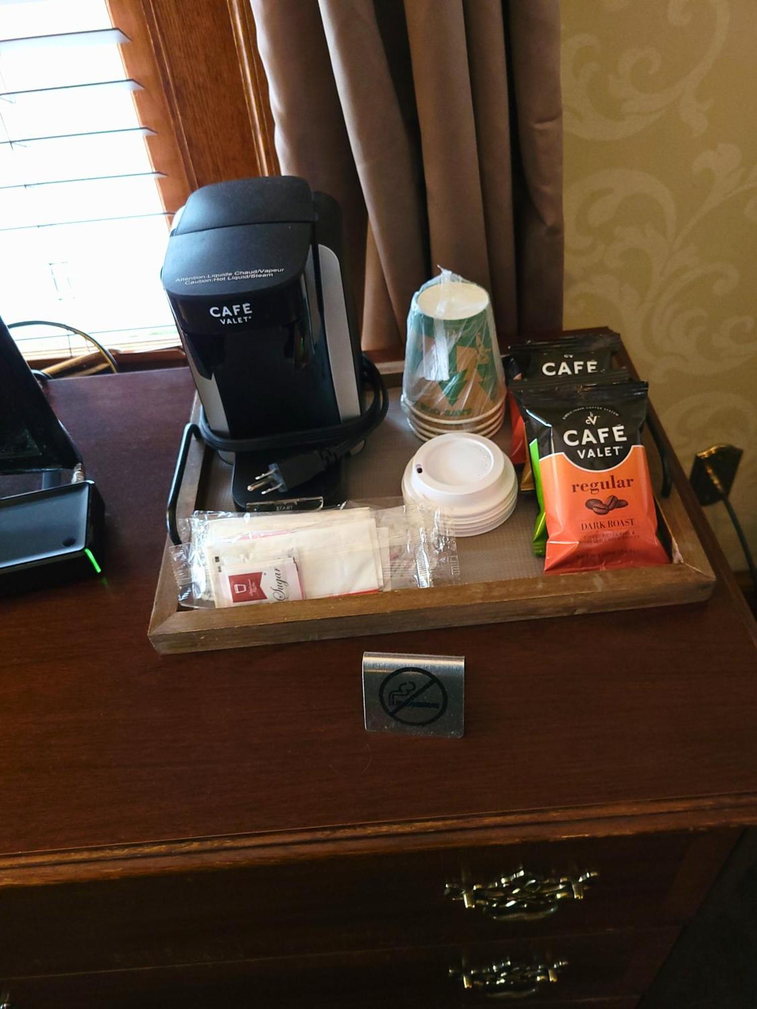 Altland House Inn & Suites Abbottstown Bagian luar foto