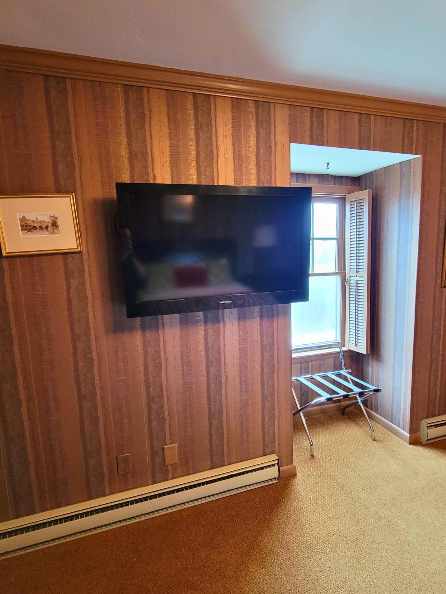 Altland House Inn & Suites Abbottstown Bagian luar foto
